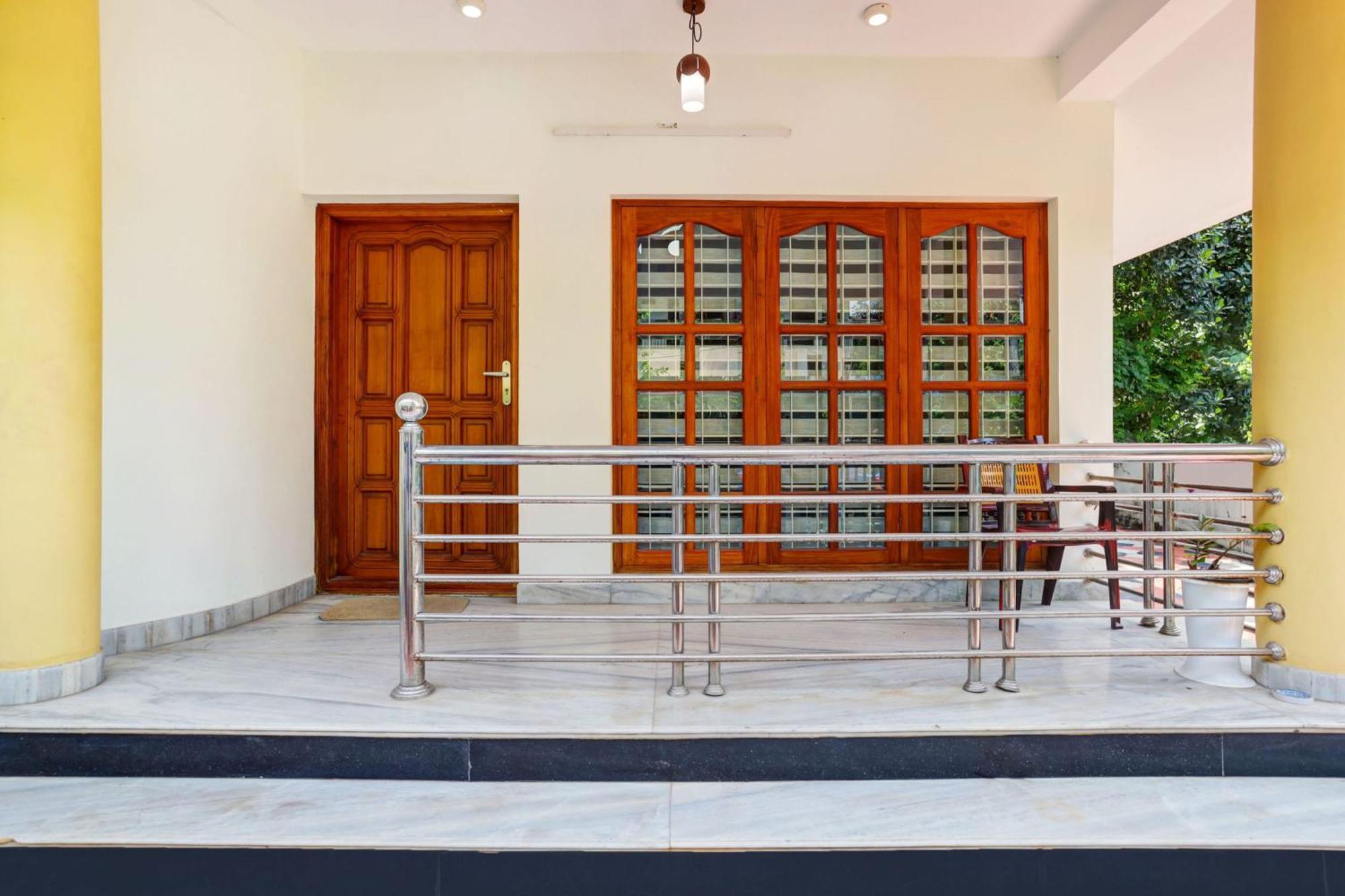 Super Hotel O Lm Residency Thiruvananthapuram Екстериор снимка